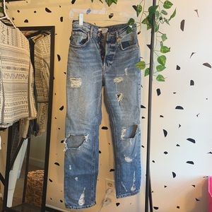 ⚡️SOLD⚡️ High rise boyfriend fit distressed jeans